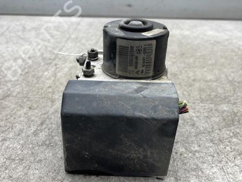 Used ABS pump ABS pump CITROËN C3 II (SC_) 1.4 HDi 70 (SC8HZC, SC8HR0, SC8HP4) (68 hp) 25572297 25572297