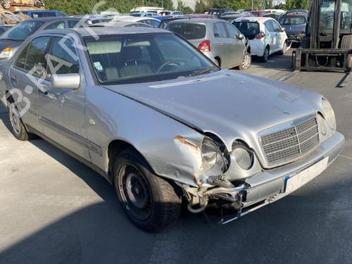 Front right window mechanism MERCEDES-BENZ E-CLASS (W210) E 200 CDI (210.007) | BP25543824C23 