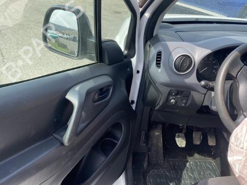 Steering column stalk PEUGEOT PARTNER Box Body/MPV 1.6 BlueHDi 100 | BP26686455I23 