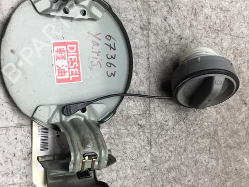 Tanklokket TOYOTA YARIS (_P1_) 1.4 D-4D (NLP10_, NLP10R) (75 hp) 25576057