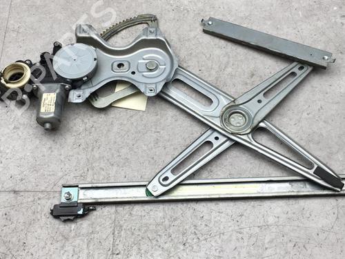 Rudehejsemekanisme ventre foran TOYOTA YARIS (_P9_) 1.4 D-4D (NLP90_, NLP90R) (90 hp) 25581339