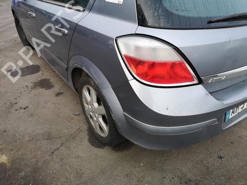 Højre baglygte OPEL ASTRA H (A04) 1.9 CDTI (L48) | BP25584889C35 