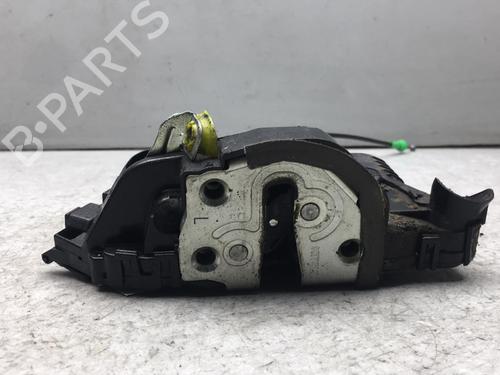 Venstre fortil lås TOYOTA YARIS (_P9_) 1.3 VVT-i (SCP90_, SCP90R) (87 hp) 25556592