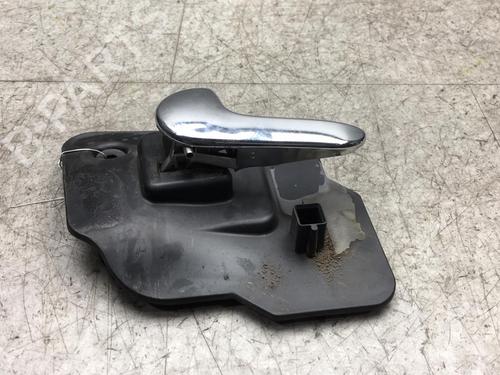 Used Front left interior door handle Front left interior door handle OPEL MERIVA A MPV (X03) 1.7 CDTI (E75) (100 hp) 25560865 25560865