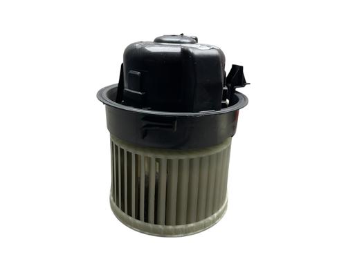 Used Heater blower motor Heater blower motor PEUGEOT 208 II (UB_, UP_, UW_, UJ_) 1.2 PureTech 100 (101 hp) 29724932 29724932