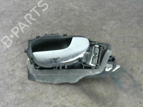 Used Front right interior door handle PEUGEOT 307 CC (3B) 2.0 HDi 135 (136 hp) 25559939