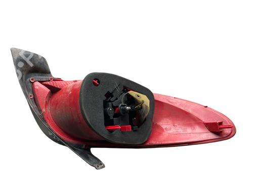 Right taillight PEUGEOT 206+ (2L_, 2M_) 1.4 HDi eco 70 | BP25530402C35 