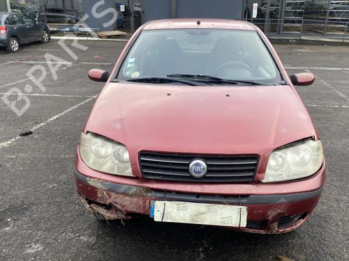 Brugte FIAT PUNTO (188_) 1.2 60 (188.030, .050, .130, .150, .230, .250) (60 hp) 4456699