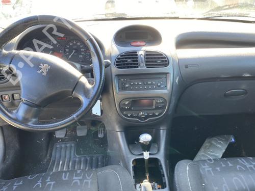 Clignotant avant gauche PEUGEOT 206 Hatchback (2A/C) 2.0 HDI 90 | BP28198788C32 
