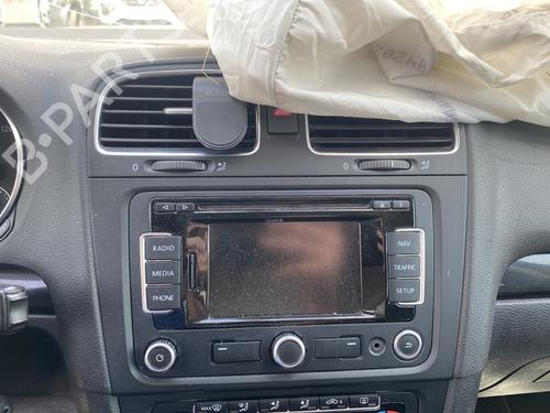 Radio VW GOLF VI (5K1) 1.6 TDI | BP28421964E6  - Image 30