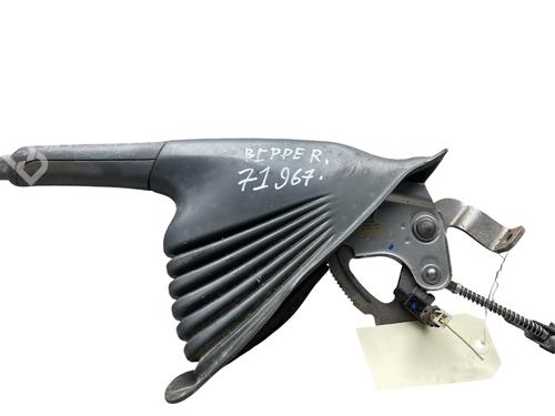 hand-brake-peugeot-bipper-aa_-2008-25567183 main image