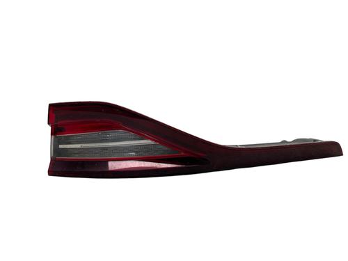 Used Right tailgate light Right tailgate light RENAULT MEGANE IV Hatchback (B9A/M/N_) 1.5 dCi 110 (B9A3) (110 hp) 32774325 32774325