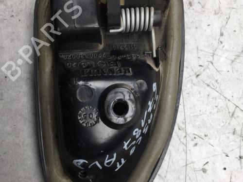 Used Front right interior door handle Front right interior door handle RENAULT TRUCKS MASCOTT Platform/Chassis 120.65 (A00500007) (115 hp) 25579742 25579742