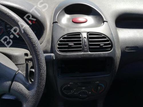 Høyre bremsekaliper foran PEUGEOT 206 Hatchback (2A/C) 1.9 D | BP25557609M104 
