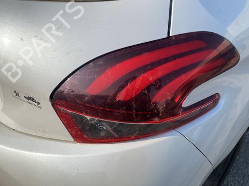 Right front fog light PEUGEOT 208 I (CA_, CC_) 1.6 HDi / BlueHDi 75 | BP29975918C31