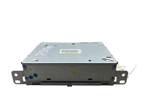 Used Radio PEUGEOT 208 I (CA_, CC_) 1.4 HDi (68 hp) 31126867