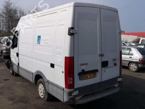 Right front indicator IVECO DAILY III Van 29 L 10 V (ALJA43A2, ALJA42A2, ALJA41A2) | BP25532095C33 - Image 20