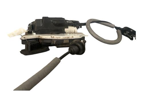 Fechadura trás esquerda Fechadura trás esquerda 37196398 37196398