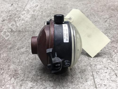 Used Right front fog light Right front fog light FORD FOCUS II (DA_, HCP, DP) 1.6 Ti (115 hp) 25533076 25533076