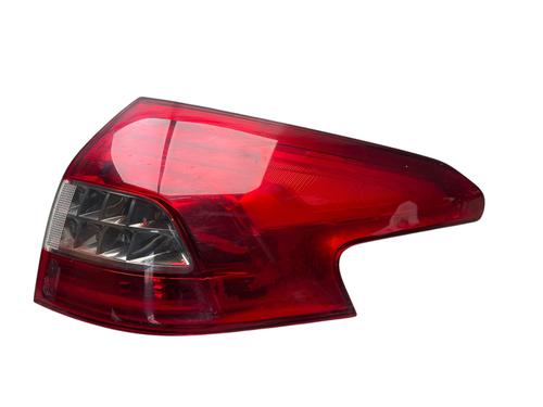 right-taillight-citroen-c5-iii-break-rw_-2008-2009-2010-2011-2012-2013-2014-2015-2016-2017-33806422 main image