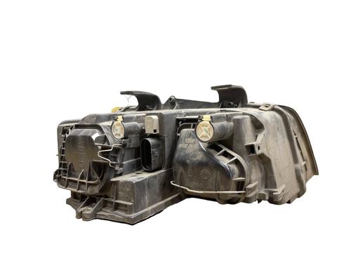 Faro izquierdo AUDI A4 B6 (8E2) 1.9 TDI | BP25545774C28 