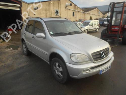 Højre baglygte MERCEDES-BENZ M-CLASS (W163) ML 270 CDI (163.113) | BP25582079C35 