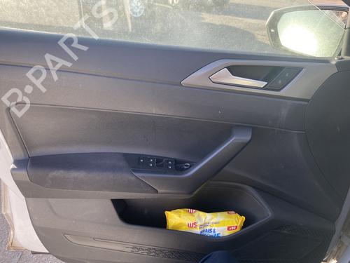 Brugte VW POLO VI (AW1, BZ1, AE1) 1.0 (75 hp) 4169823