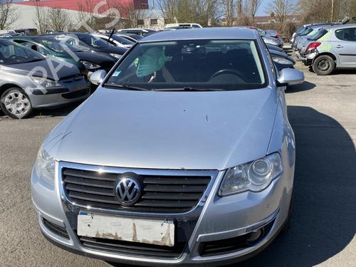 Left headlight VW PASSAT B6 (3C2) 1.9 TDI | BP25933582C28 