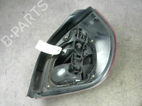Używane Lampa tylna lewa NISSAN ALMERA II Hatchback (N16) 1.8 (114 hp) 31355868