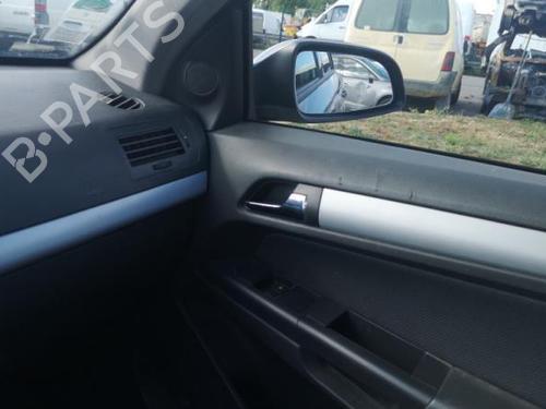 Højre baglygte OPEL ASTRA H (A04) 1.7 CDTI (L48) | BP25524037C35 