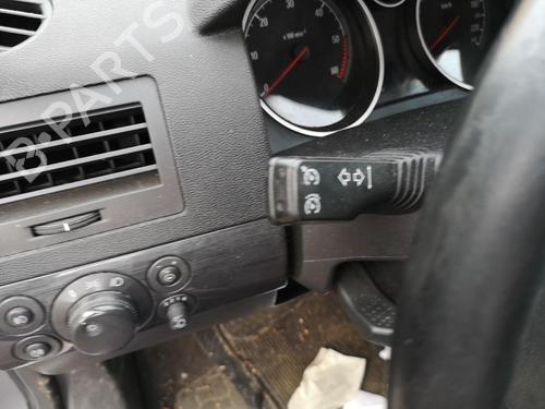 Højre baglygte OPEL ASTRA H (A04) 1.9 CDTI (L48) | BP25584889C35 