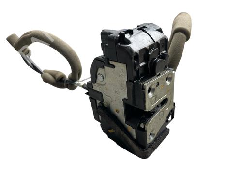 Front left lock NISSAN PULSAR Hatchback (C13) 1.5 dCi | BP33234346C98 - Image 2