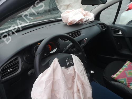 Cockpit CITROËN C3 II (SC_) 1.1 i | BP25561138C47 