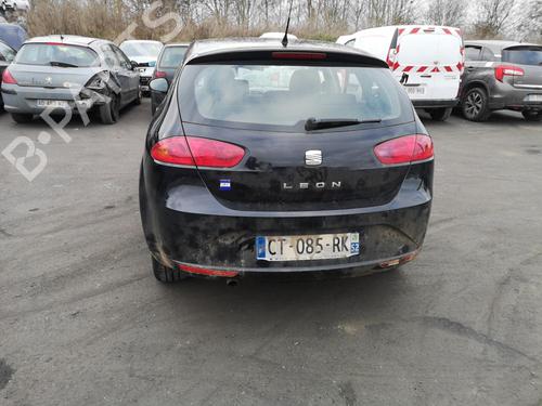 Right tailgate light SEAT LEON (1P1) 1.6 TDI | BP25525112C80 