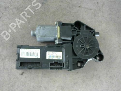 Used Left front window motor RENAULT MEGANE III Hatchback (BZ0/1_, B3_) 1.5 dCi (BZ09, BZ0D, BZ1W, BZ29, BZ14) (110 hp) 25523820