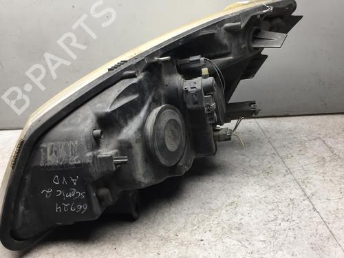 Højre forlygte RENAULT SCÉNIC II (JM0/1_) 1.9 dCi (JM0G, JM12, JM1G, JM2C) (120 hp) 25580066