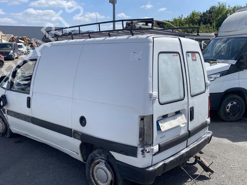 Right taillight PEUGEOT EXPERT (224_) 2.0 HDI 16V | BP31998661C35 