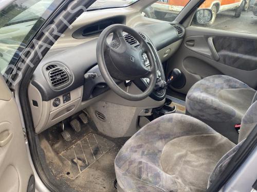 Right headlight CITROËN XSARA PICASSO (N68) 1.8 16V | BP25549553C29 