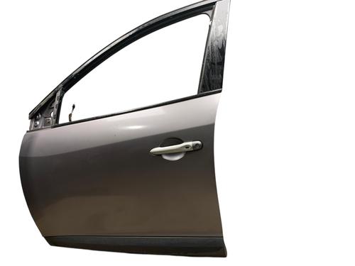 left-front-door-renault-megane-iii-hatchback-bz01_-b3_-2008-28517263 main image