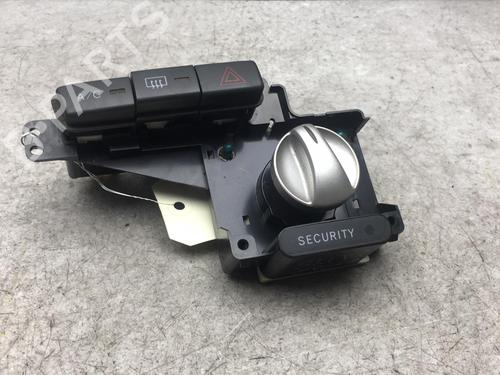 switch-toyota-yaris-_p1_-1999-2000-2001-2002-2003-2004-2005-25547351 main image