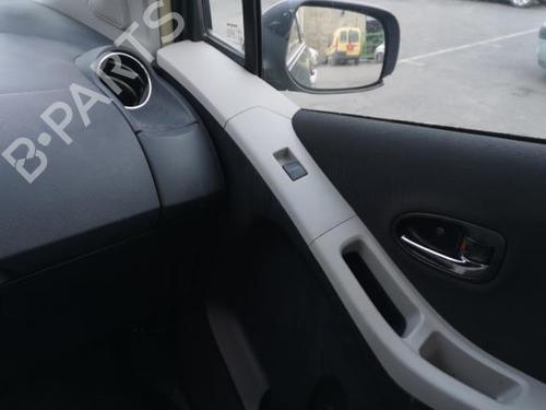 Left front window switch TOYOTA YARIS (_P9_) 1.4 D-4D (NLP90_, NLP90R) | BP25517814I27 - Image 10