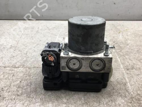 Used ABS pump IVECO DAILY VI Van 33S16, 35S16, 35C16, 38S16, 40C16, 42S16, 50C16 (156 hp) 25548381