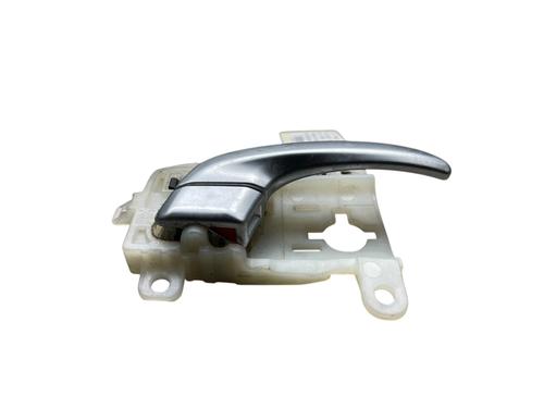 Used Front right interior door handle Front right interior door handle KIA NIRO I (DE) 1.6 GDI Plug-in Hybrid (141 hp) 25539839 25539839