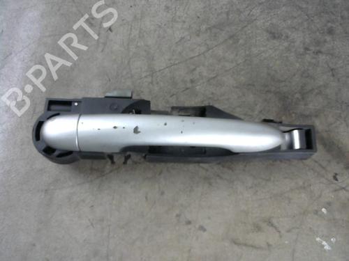 Used Rear left exterior door handle RENAULT CLIO III (BR0/1, CR0/1) 1.5 dCi (BR17, CR17) (86 hp) 25536231