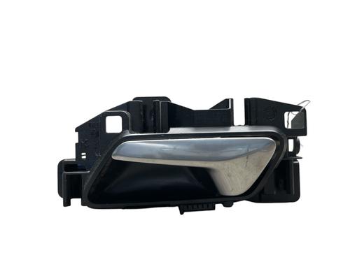 Used Front left interior door handle Front left interior door handle PEUGEOT 208 II (UB_, UP_, UW_, UJ_) 1.2 PureTech 100 (101 hp) 25539611 25539611