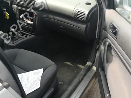Left mirror VW PASSAT B5.5 (3B3) 1.9 TDI | BP25523943C26 