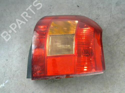 Used Right taillight TOYOTA COROLLA (_E12_) 2.0 D-4D (CDE120R, CDE120L_) (116 hp) 25552611