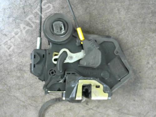 Højre bagtil lås TOYOTA COROLLA (_E12_) 2.0 D-4D (CDE120R, CDE120L_) (110 hp) 25559876