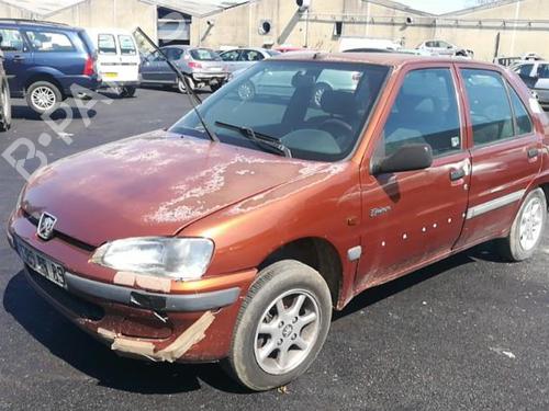 Right headlight PEUGEOT 106 II (1A_, 1C_) 1.5 D | BP27344909C29 
