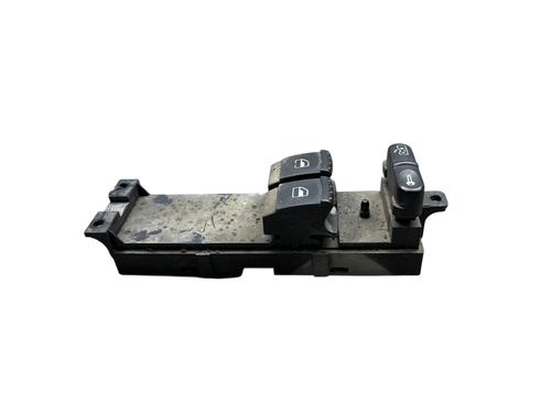 Used Left front window switch Left front window switch VW GOLF IV (1J1) 1.9 TDI (90 hp) 30520965 30520965